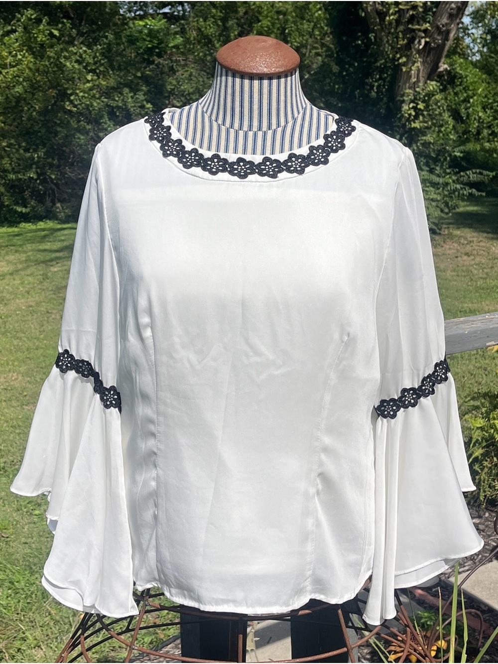 Nanette Lepore White Bell Sleeve Blouse Black Lace Trim Size M